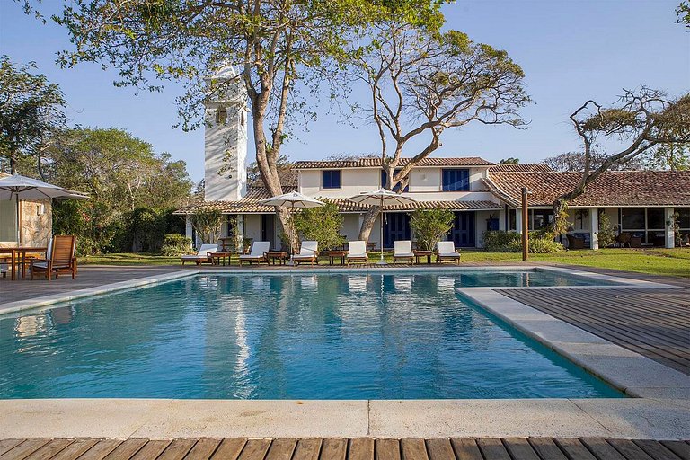 Mansão de luxo com piscina em Búzios