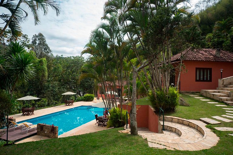 Ita003 - Hermosa casa en Itaipava para 24 personas