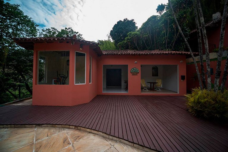 Ita003 - Hermosa casa en Itaipava para 24 personas
