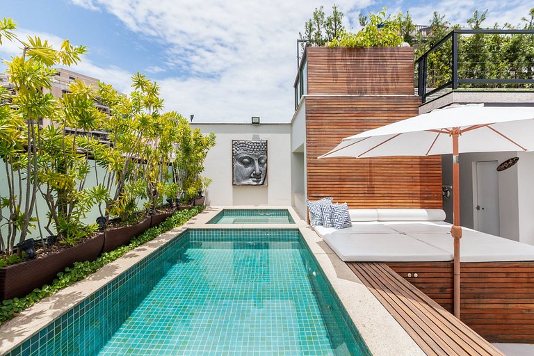 Lindo e novo triplex no Leblon com piscina - Leb003