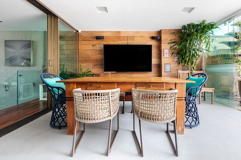 Lindo e novo triplex no Leblon com piscina - Leb003