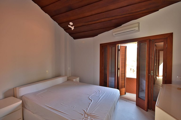 Linda casa pé na areia na Praia do Engenho