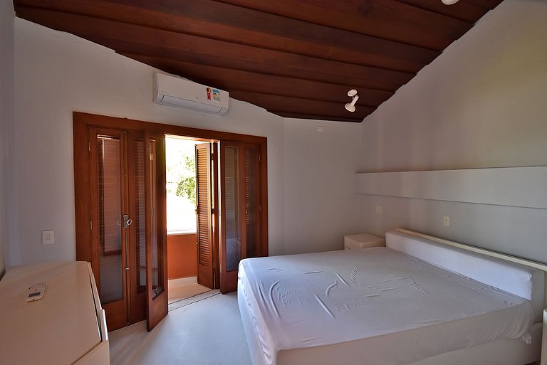 Linda casa pé na areia na Praia do Engenho