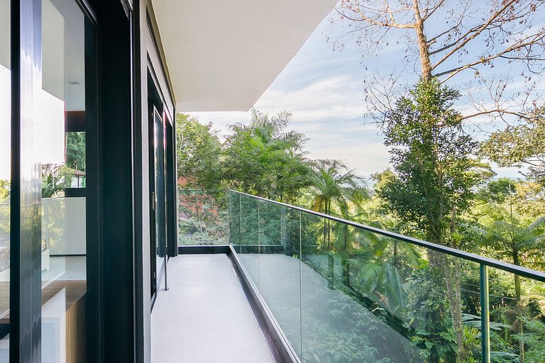 Linda Mansão no Guarujá