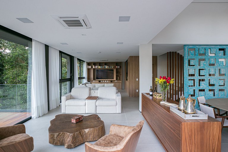 Bellissimo palazzo a Guarujá