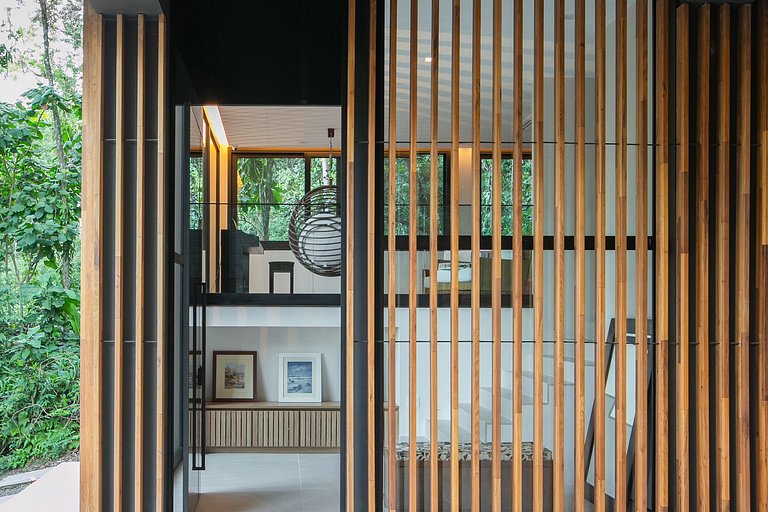 Beautiful mansion in Guarujá