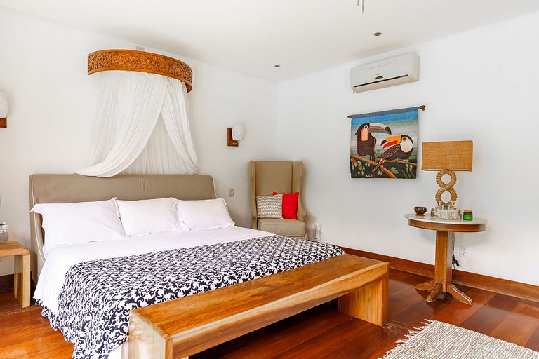 Paradisiac beachfront villa in Buzios