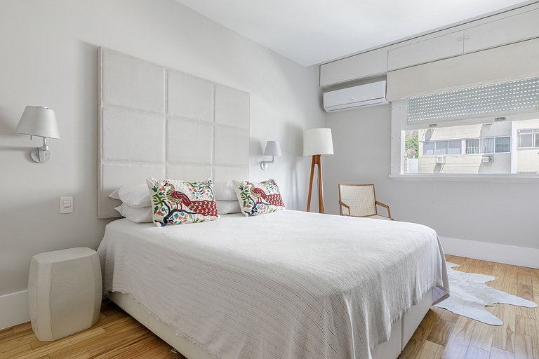 Apartamento de 3 quartos no Leblon - Leb011