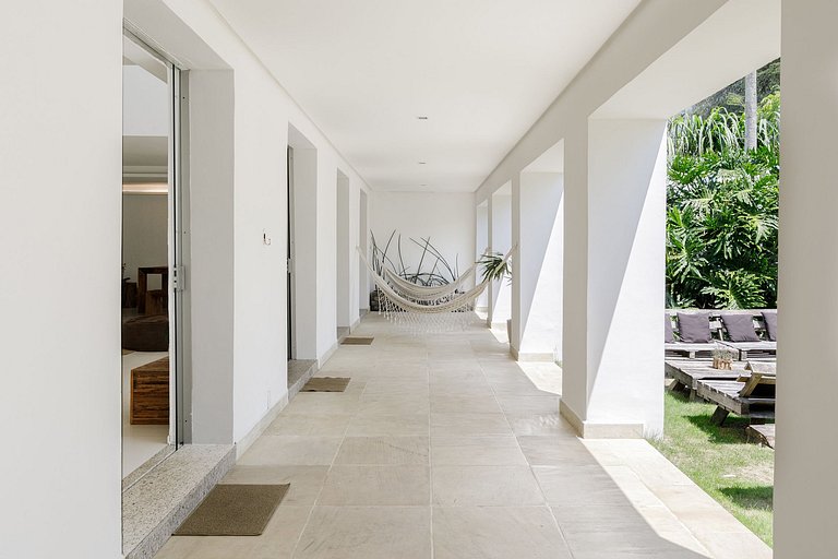 Villa de 8 quartos na Barra da Tijuca