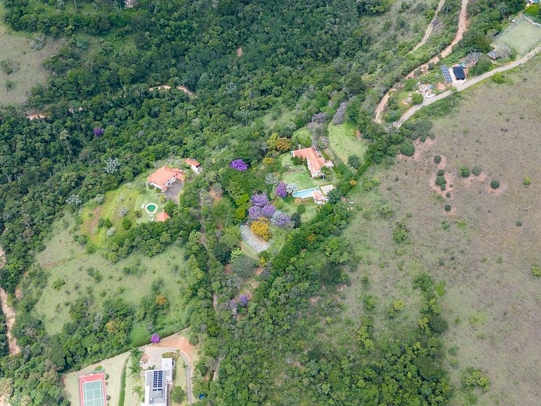 Villa among the mountains of Itaipava