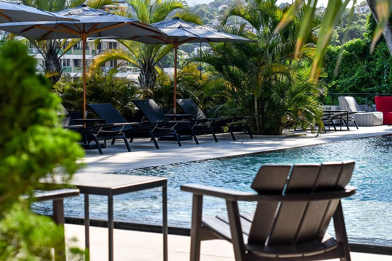 Luxueux manoir au sommet de Santa Teresa - San004