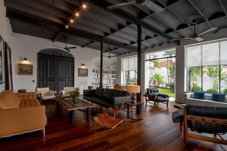 Luxueux manoir au sommet de Santa Teresa - San004