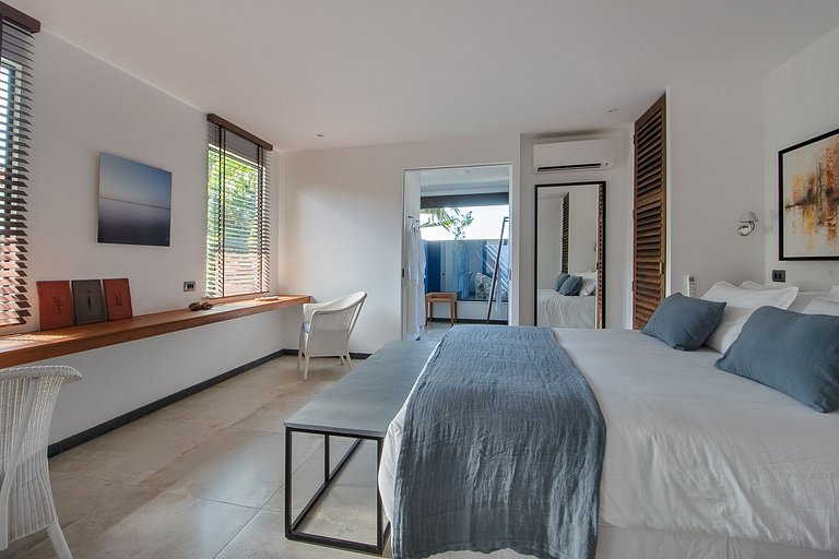 Luxurious Villa in Santa Teresa