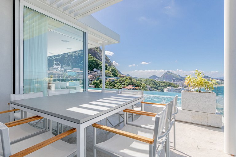 Ático encantador con vista al mar en Río