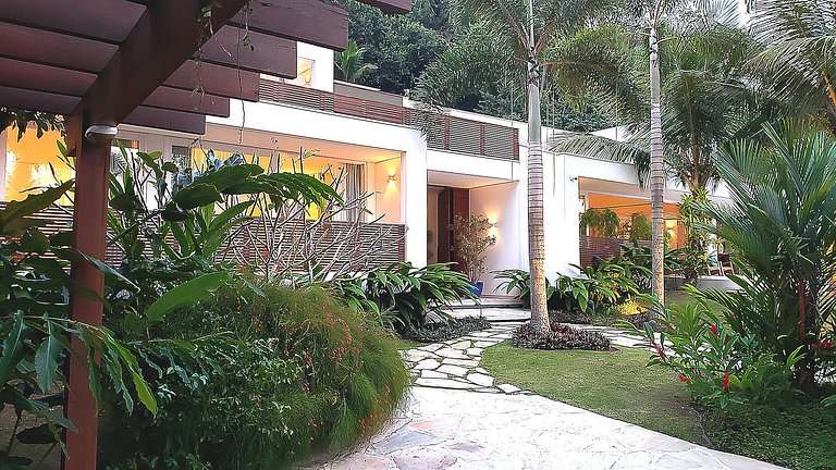 Riverside Pool House in Paraty - Pty001