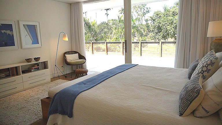 Casa con Piscina junto al Río - Paraty Pty001