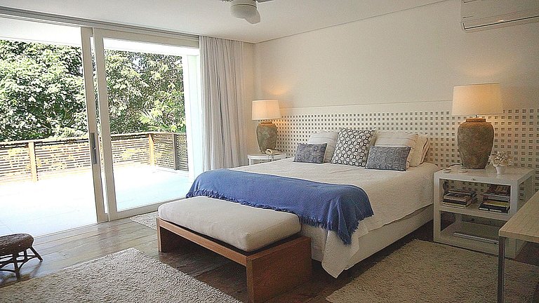 Casa con Piscina junto al Río - Paraty Pty001