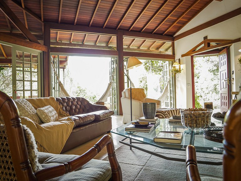 Beautiful house with pool in Serra do Rio