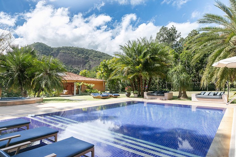 Belíssima villa de luxo em Itaipava
