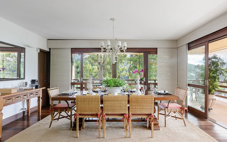 Hermosa villa de lujo en Itaipava
