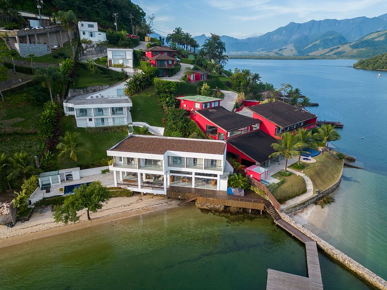 Beautiful luxury villa in Angra dos Reis
