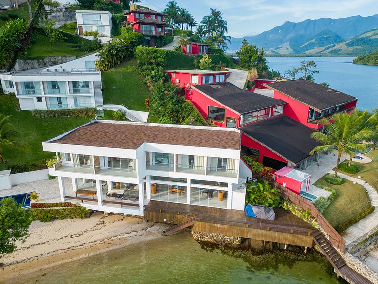 Beautiful luxury villa in Angra dos Reis