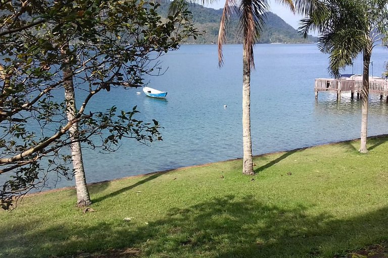 Ilha paradisíaca à venda em Angra dos Reis