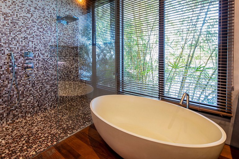 Villa di lusso con vista sul mare a Joá - Joa010