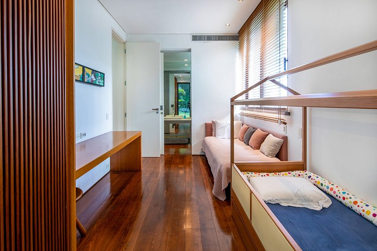 Villa di lusso con vista sul mare a Joá - Joa010