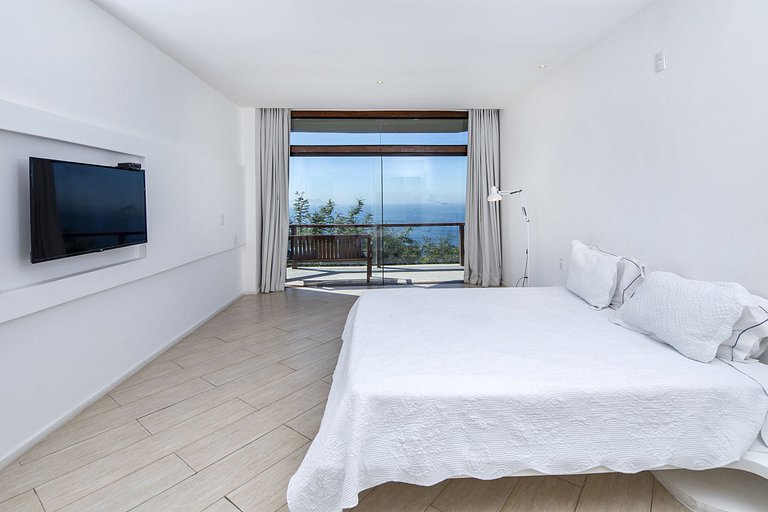 Villa with beautiful sea views in Joa