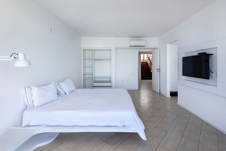 Villa with beautiful sea views in Joa
