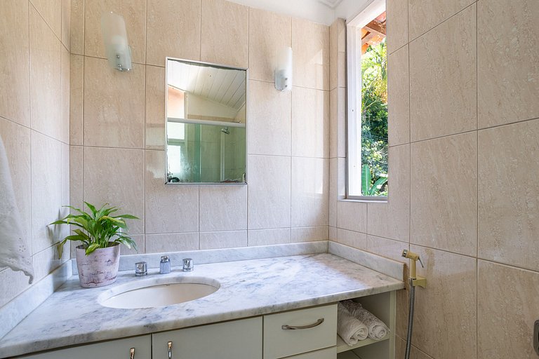 Casa junto al mar en Angra dos Reis - Ang028