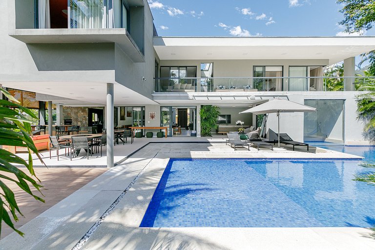 Charming mansion in Angra dos Reis