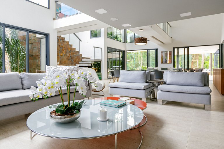 Очаровательный особняк в Ангра-дус-Рейс