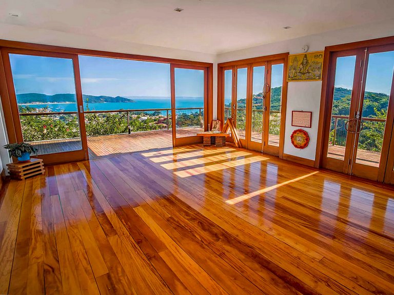 Magnificent villa with views in Búzios