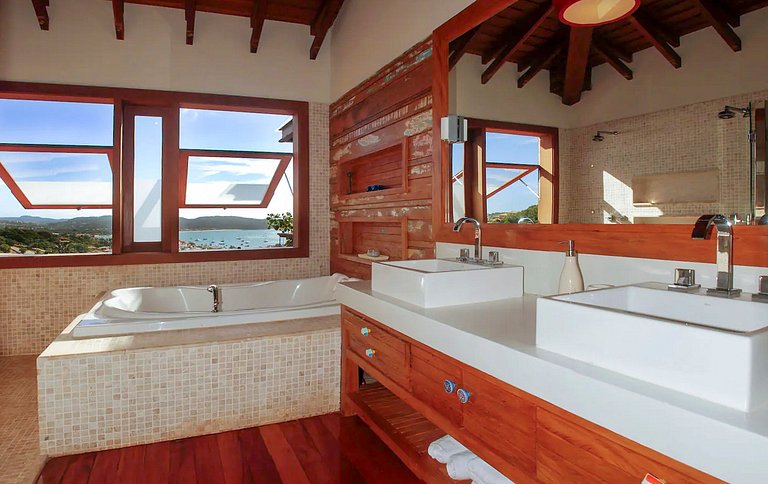 Magnificent villa with views in Búzios