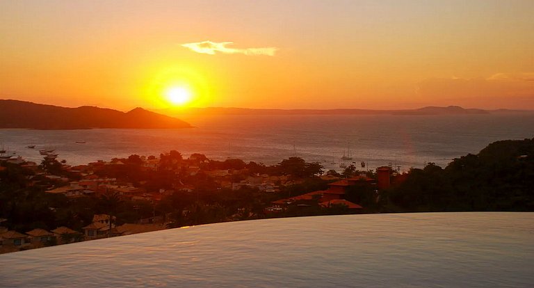 Magnífica villa com vista em Búzios