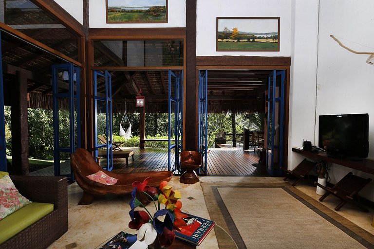 Charming hilltop villa in Itacaré