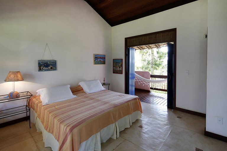 Charming hilltop villa in Itacaré