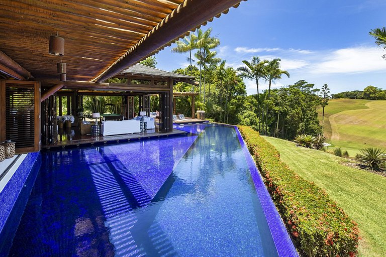Luxuosa villa de 6 suítes em Trancoso
