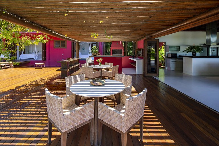 Luxuosa villa de 6 suítes em Trancoso - Trc034