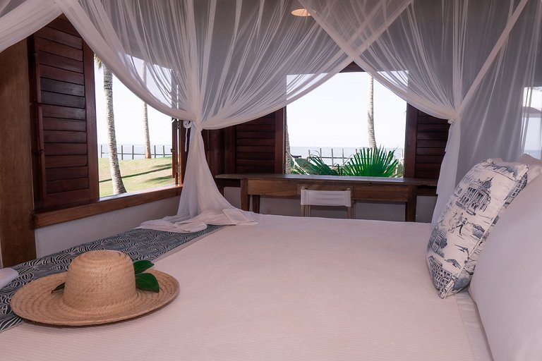 Idyllic seafront villa in Trancoso