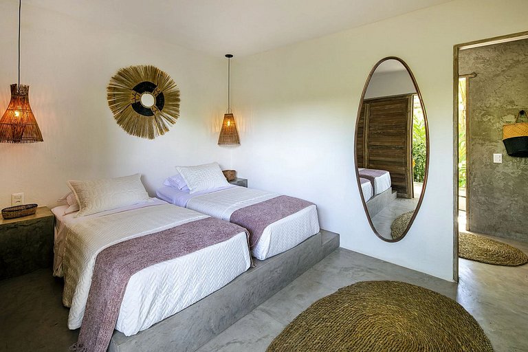 Luxury house with 5 suites in Trancoso