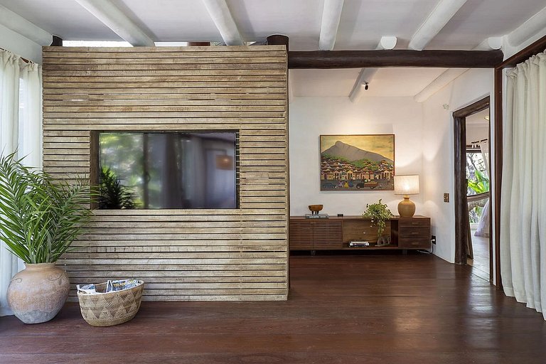 Sea front villa with pool in Trancoso - Trc045