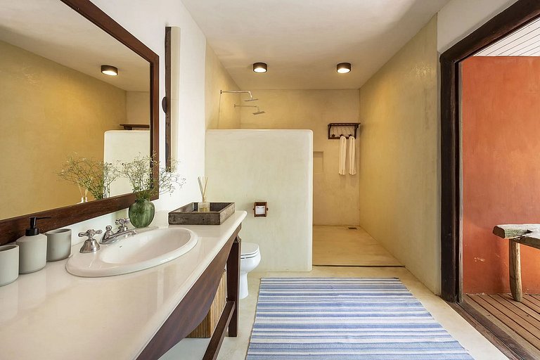 Sea front villa with pool in Trancoso - Trc045