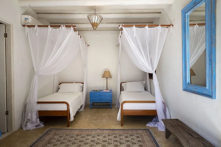 Sea front villa with pool in Trancoso - Trc045