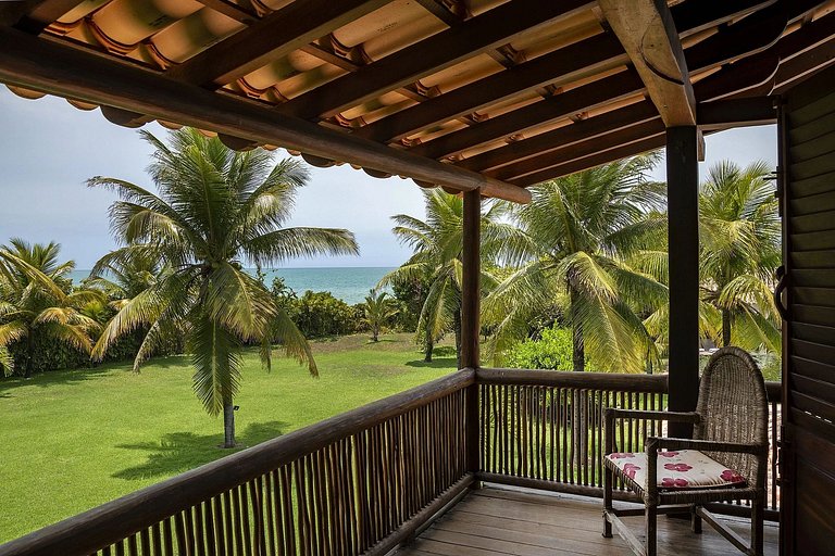 Charmosa villa frente mar em Trancoso