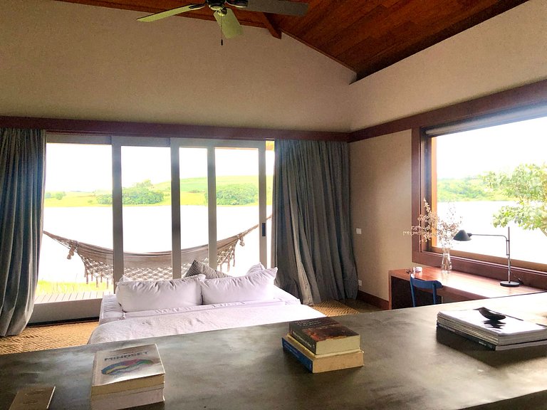 Lindas villas de campo em Itaí