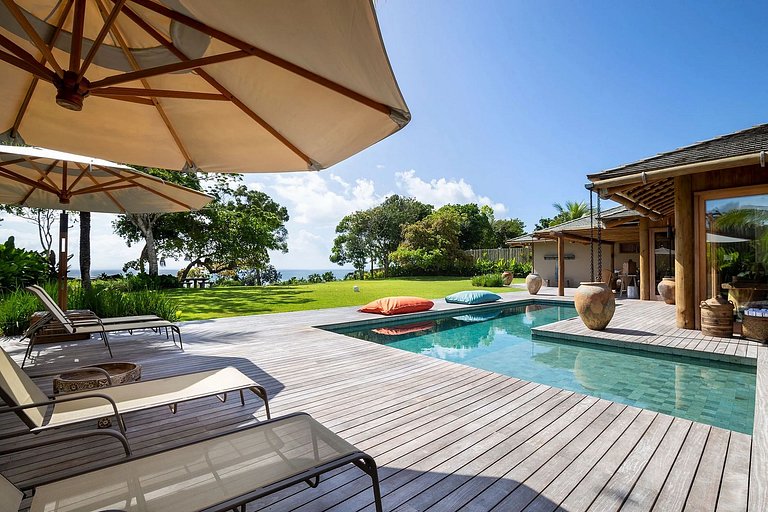 Sumptuous villa with pool in Trancoso