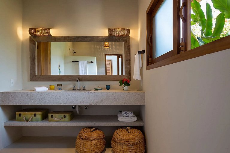 Sumptuous villa with pool in Trancoso